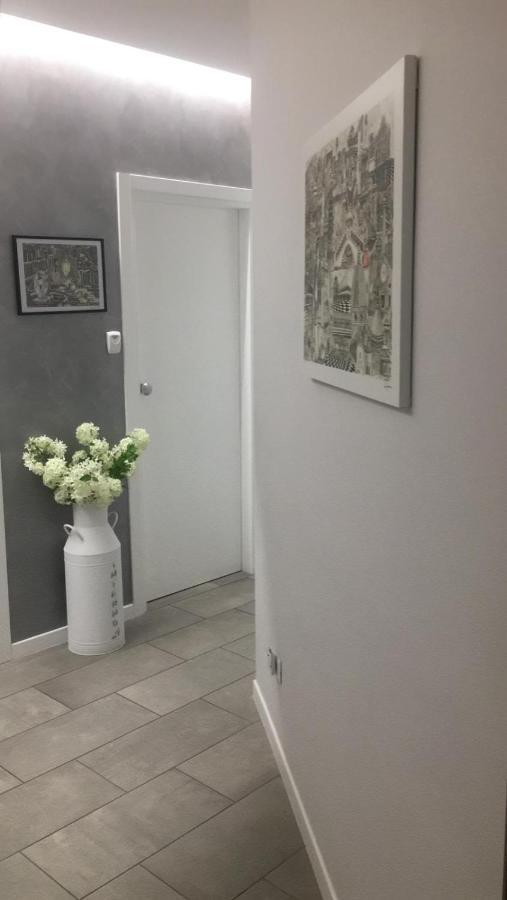 Interno 1 Ciampino Roma Luxury Apartment Con Balcone מראה חיצוני תמונה